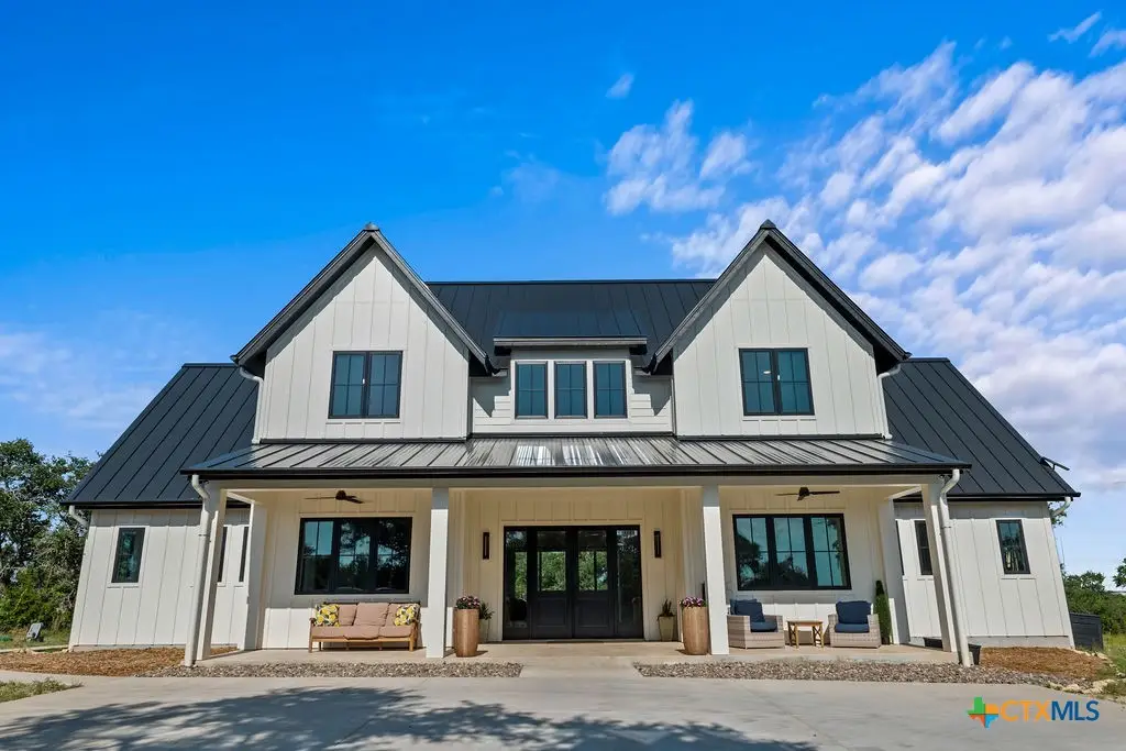 813 Verde Vista Drive, Wimberley, TX 78676 - Image #1