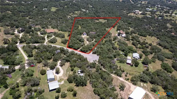 689 Abels Way, Canyon Lake, TX 78133