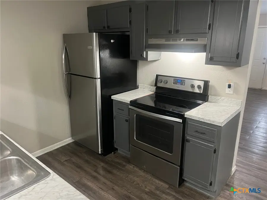 213 Chantilly Street, Victoria, TX 77904 - Image #2