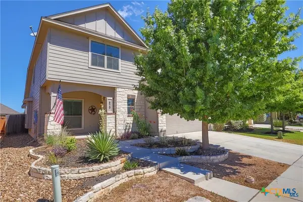 829 Manhattan, New Braunfels, TX 78130