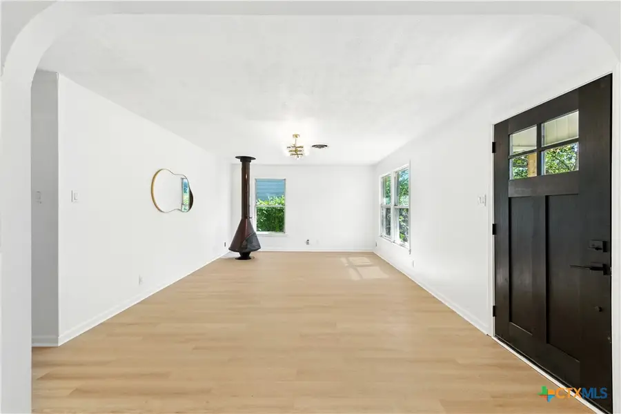 1302 S 2nd Street, Killeen, TX 76541 - Image #2