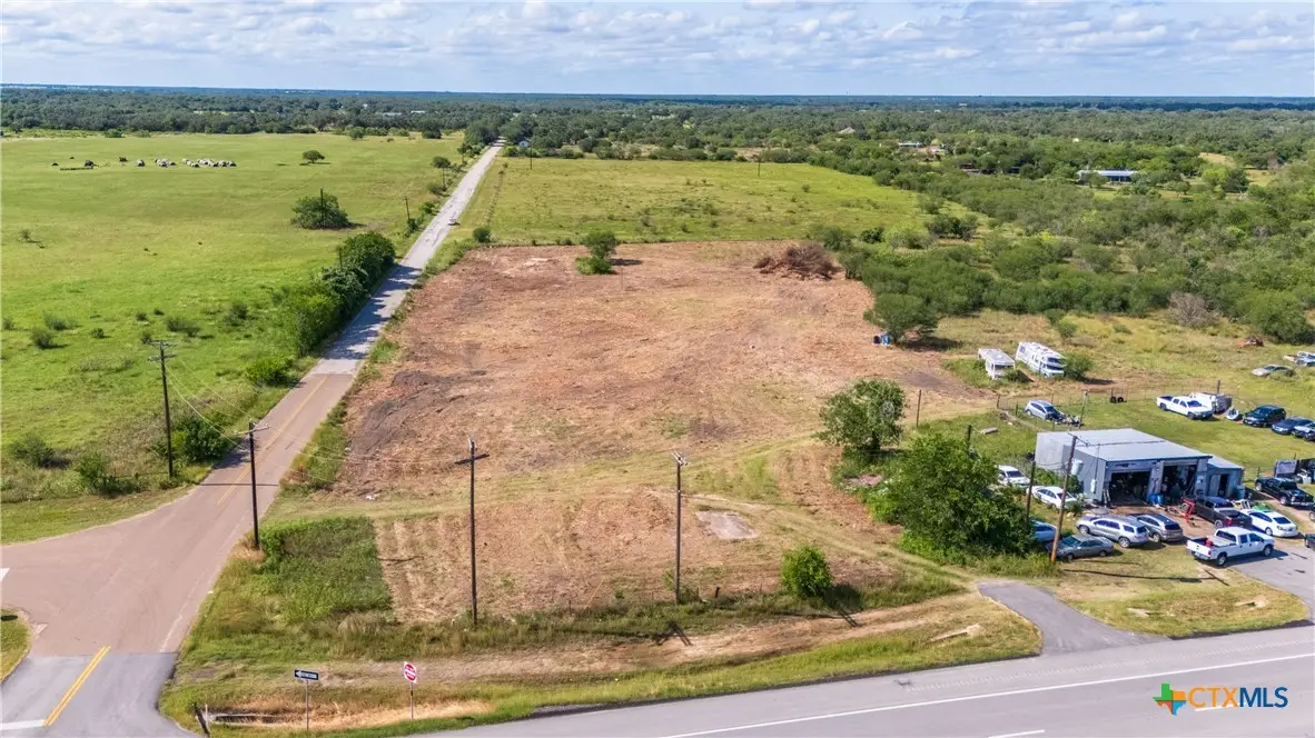 2424 Us Hwy 59, Goliad, TX 77963 - Image #1