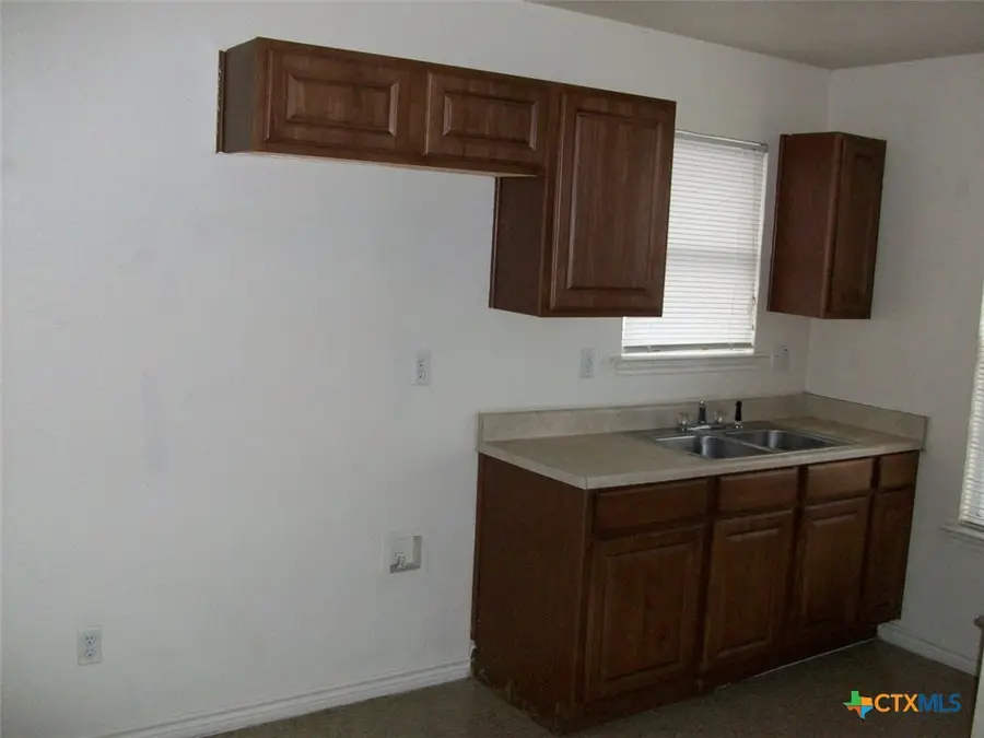 814 S 30th Street, Temple, TX 76501 - Image #2