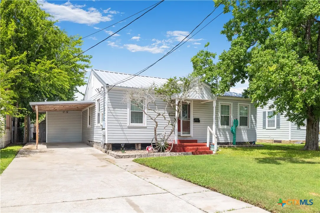 516 2nd Street, Cuero, TX 77954 - Image #1