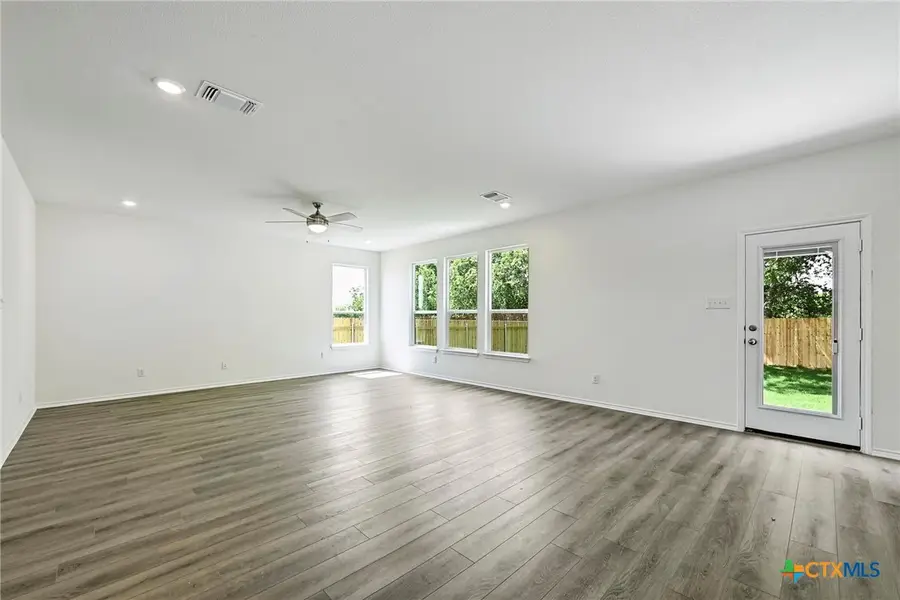 719 Ryan Street, Belton, TX 76513 - Image #3