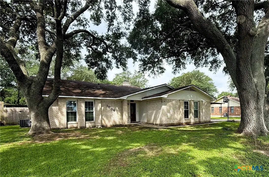 1006 Fairlane Drive, Ganado, TX 77962 - Image #1