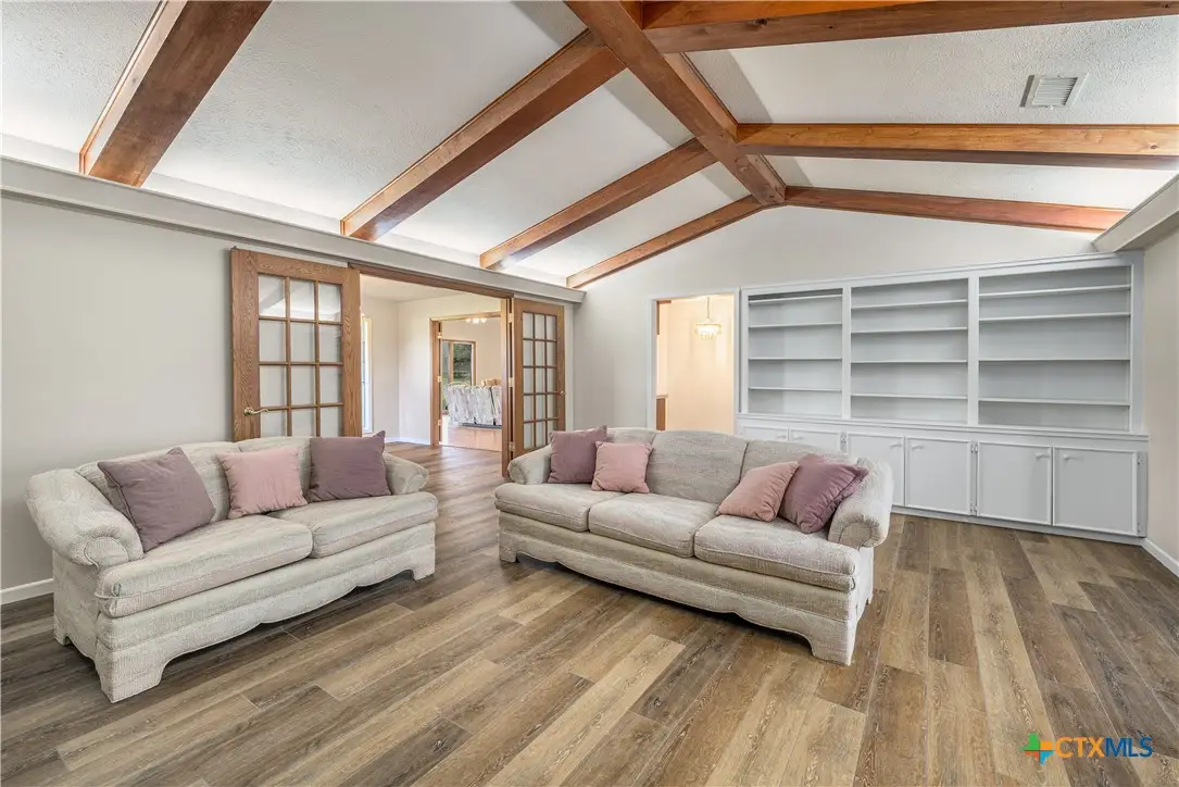 1226 E Us Highway 90, Flatonia, TX 78941 - Image #1