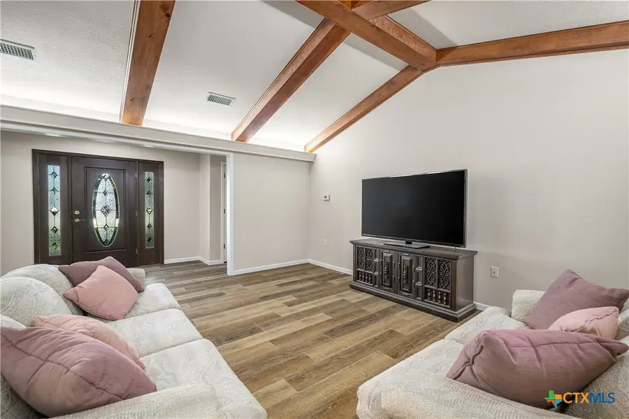 1226 E Us Highway 90, Flatonia, TX 78941 - Image #2