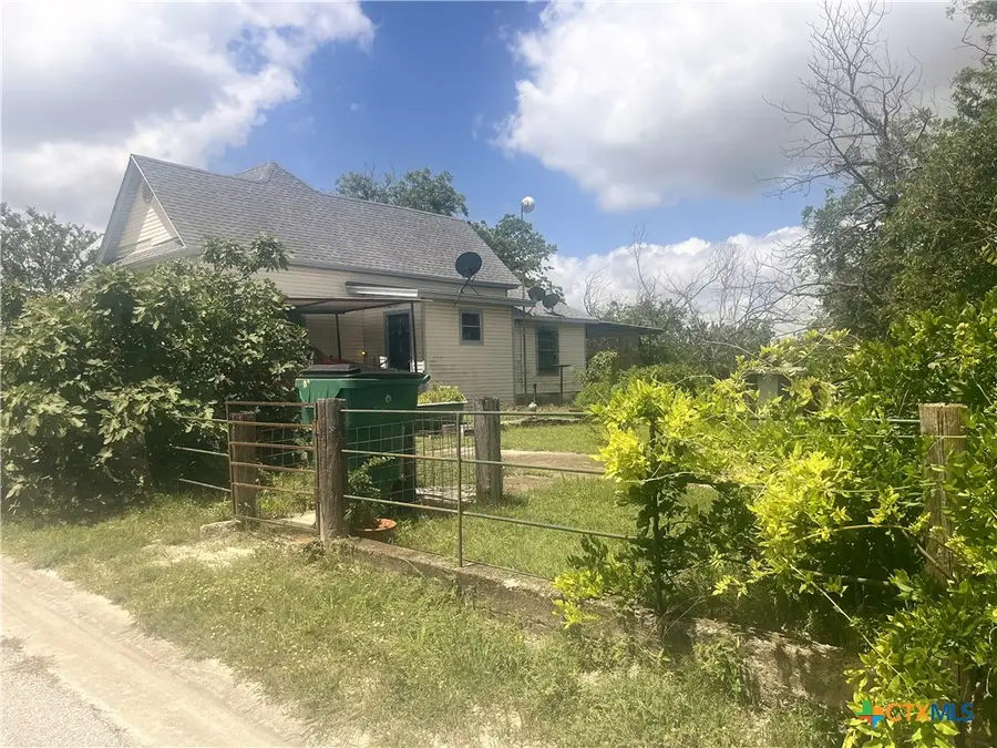 307 N 8th Street, Lometa, TX 76853 - Image #3
