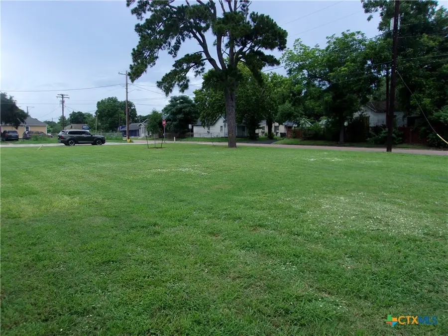 507 E River Street, Victoria, TX 77901 - Image #3
