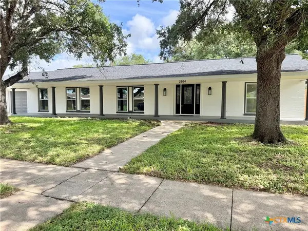 2704 Loma Vista, Victoria, TX 77901