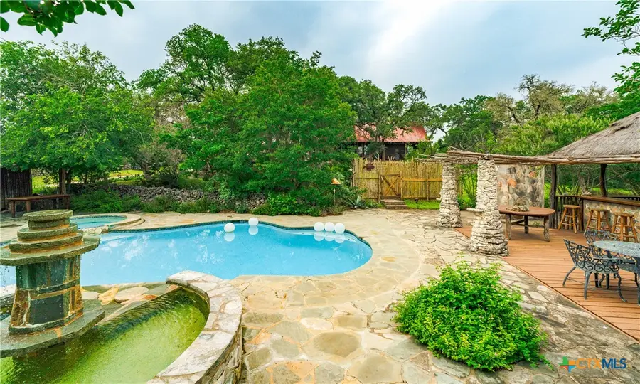 000 Oakwood Loop, Wimberley, TX 78676 - Image #2