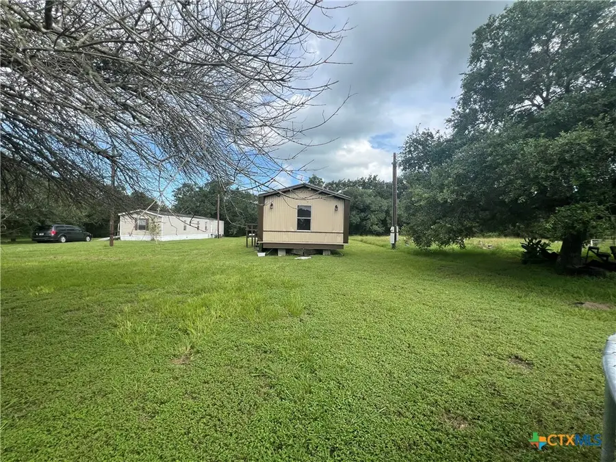 408 Debbie Street, Victoria, TX 77905 - Image #2
