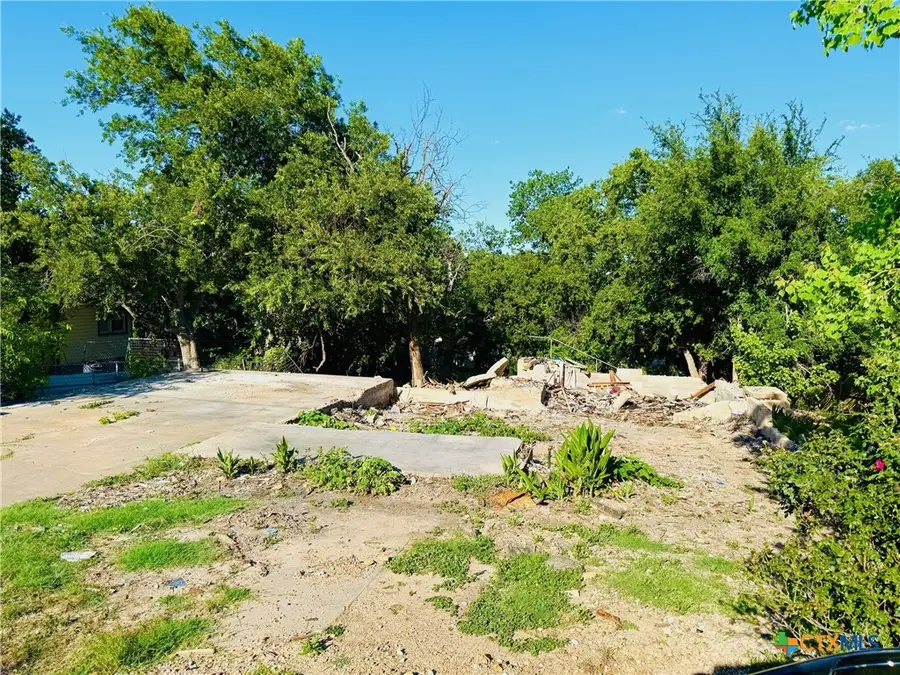 613 Park Street, Gatesville, TX 76528 - Image #2