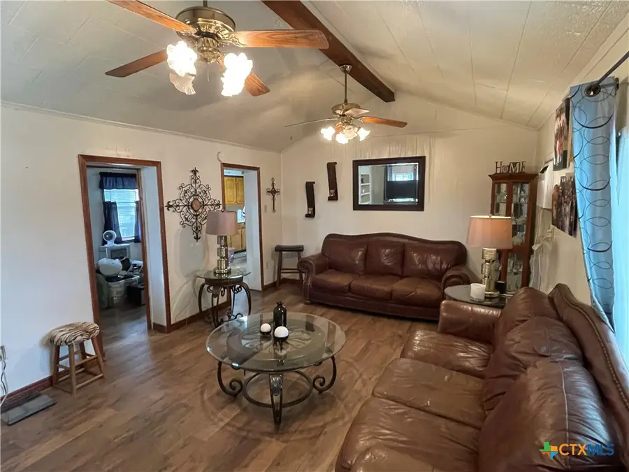 505 Pearl Street, Cuero, TX 77954 - Image #3