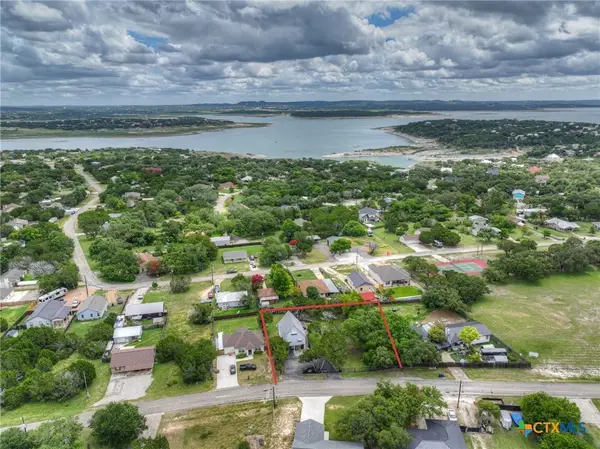 1568 Blueridge Drive, Canyon Lake, TX 78133