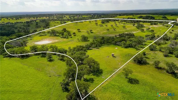 191 Pivot Circle, Briggs, TX 78608