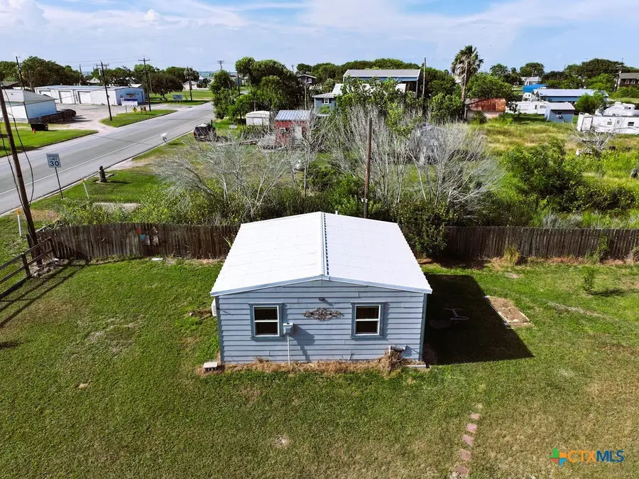 758 Margie Tewmey Road, Port Lavaca, TX 77979 - Image #2