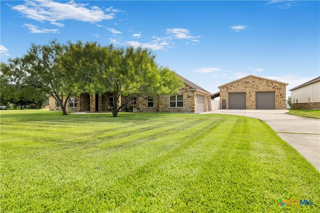 29 Brook View, Victoria, TX 77904 - Image #1