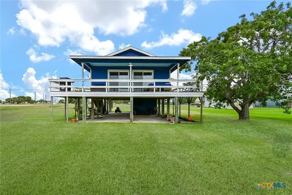 448 Stovall Drive, Palacios, TX 77465