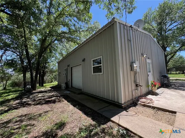 153 County Road 1519, Morgan, TX 76671