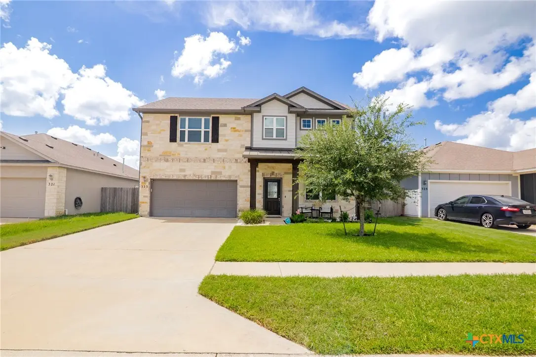 323 Brushy Creek, Victoria, TX 77904 - Image #1