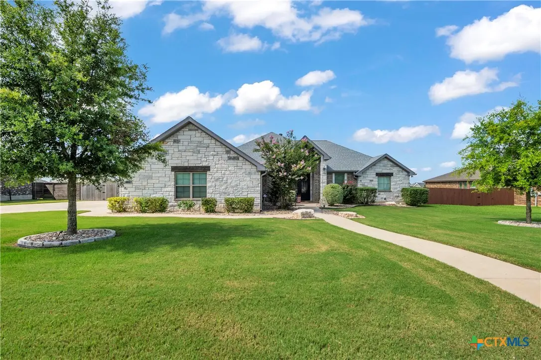 8219 Collins Creek Drive, Salado, TX 76571 - Image #1