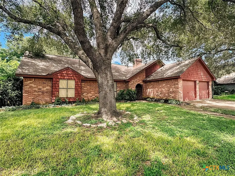 307 Bramble Bush Lane, Victoria, TX 77904 - Image #2
