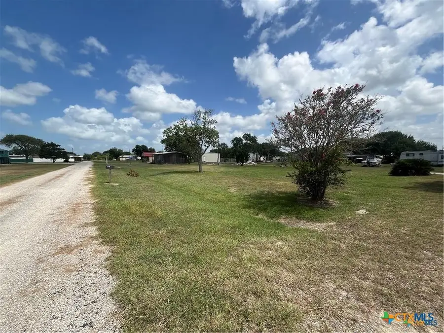 109 Susy Street, Port Lavaca, TX 77979 - Image #3