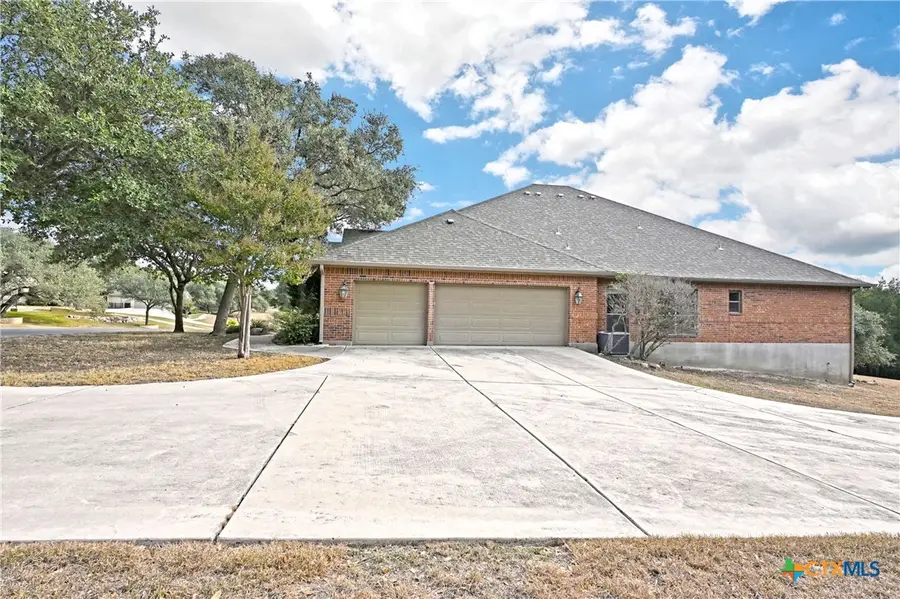 854 Santa Cruz, New Braunfels, TX 78132 - Image #3