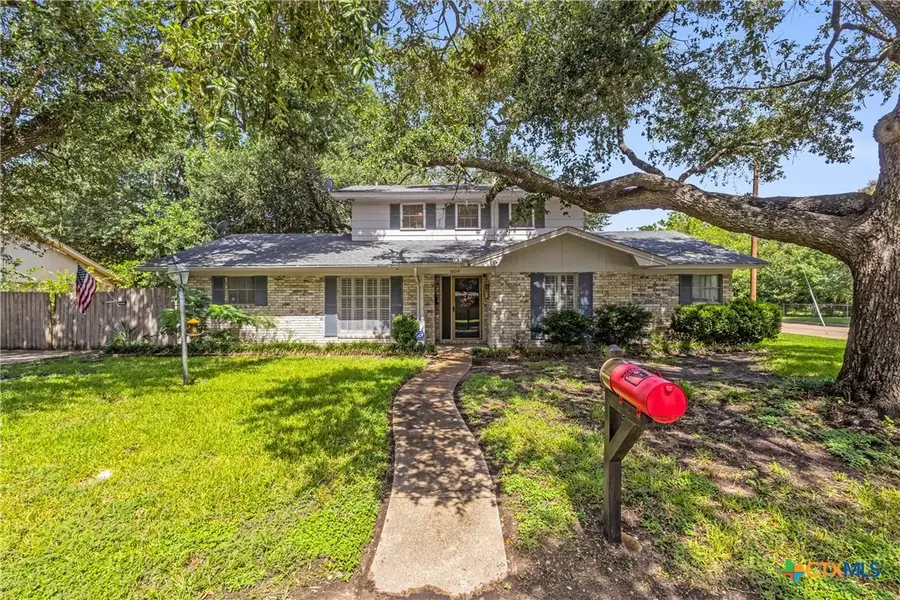 1604 N Cleveland Avenue, Cameron, TX 76520 - #2