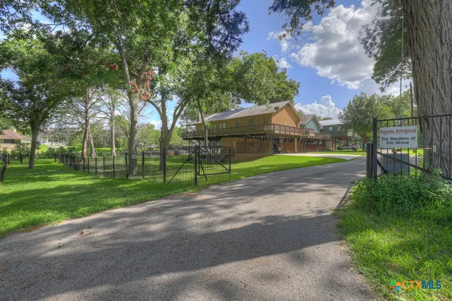 1150 Ethel, Seguin, TX 78155 - #3