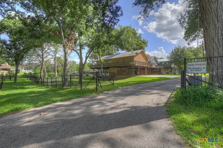 1155 Ethel, Seguin, TX 78155 - #3