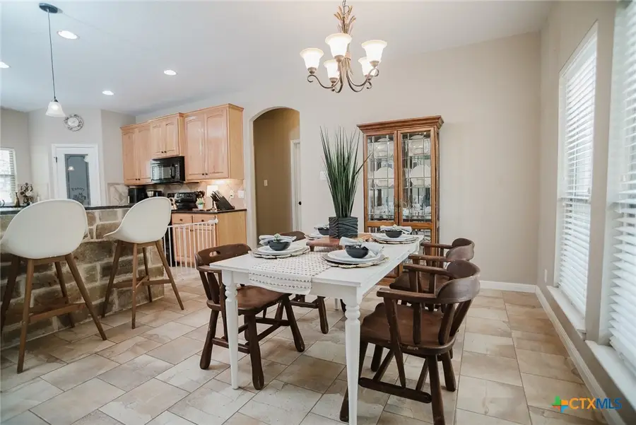 205 Sendera Crossing, La Vernia, TX 78121 - Image #3