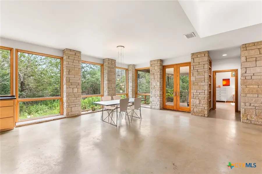 317 Saddle Mountain Drive, Boerne, TX 78006 - Image #3