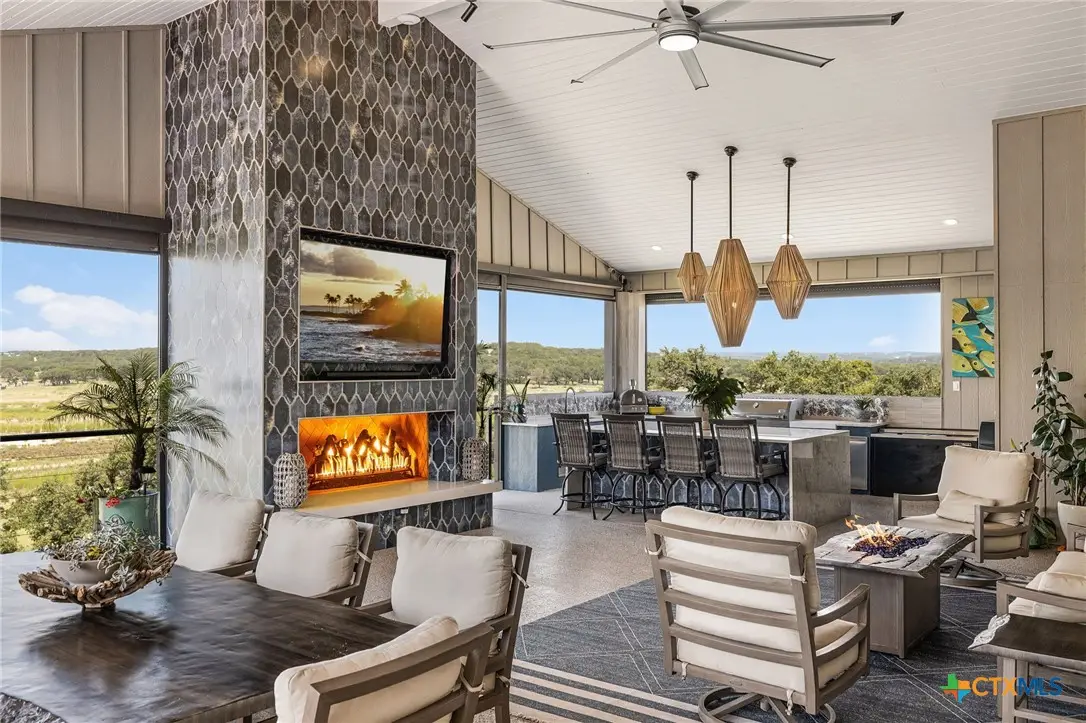 800 Military Drive, Canyon Lake, TX 78133 - Image #1