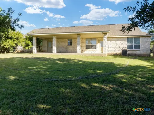 401 Watts Lane, Gatesville, TX 76528