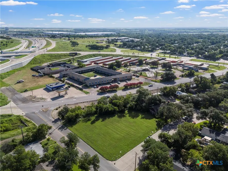 708 W Zenith Avenue, Temple, TX 76501 - Image #3