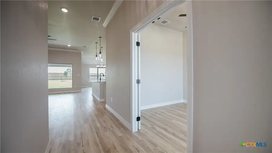1404 Tahonta Drive, Hewitt, TX 76643 - #3
