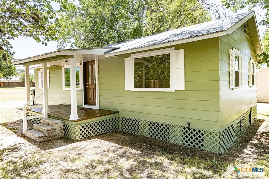 200 Bowie Street, Hallettsville, TX 77964 - Image #3