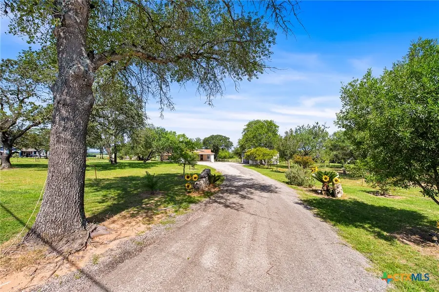 400 Blue Quail, Lytle, TX 78052 - Image #2
