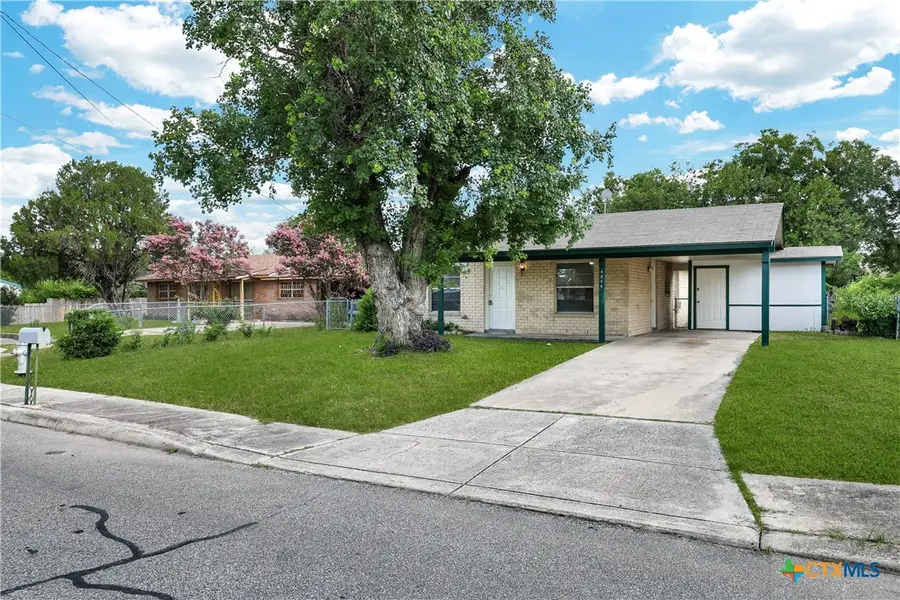 4806 Luz Avenue, San Antonio, TX 78237 - Image #2