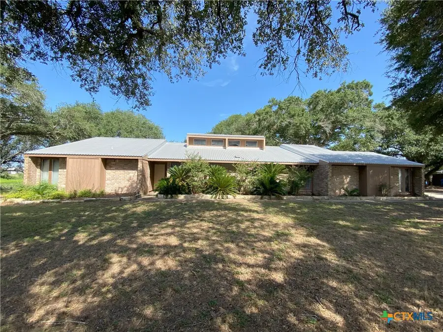 2082 Fm 318, Hallettsville, TX 77964 - Image #2