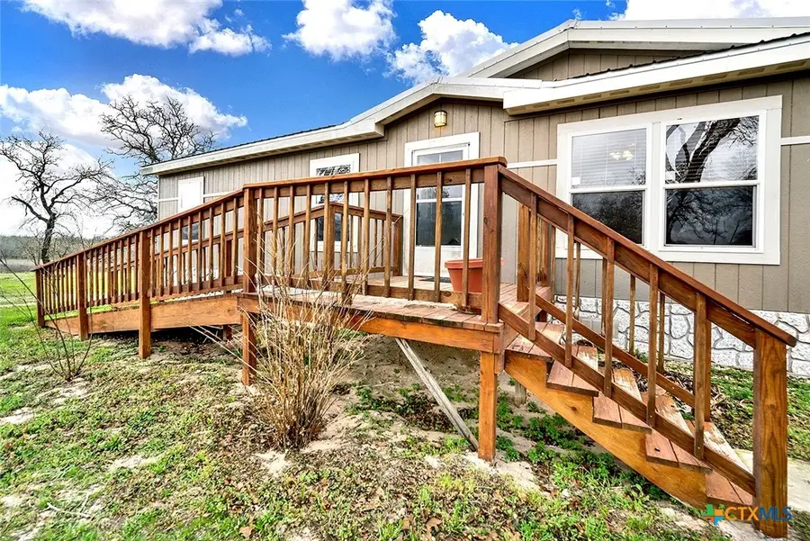 345 Shorthorn Road, Stockdale, TX 78160 - Image #3