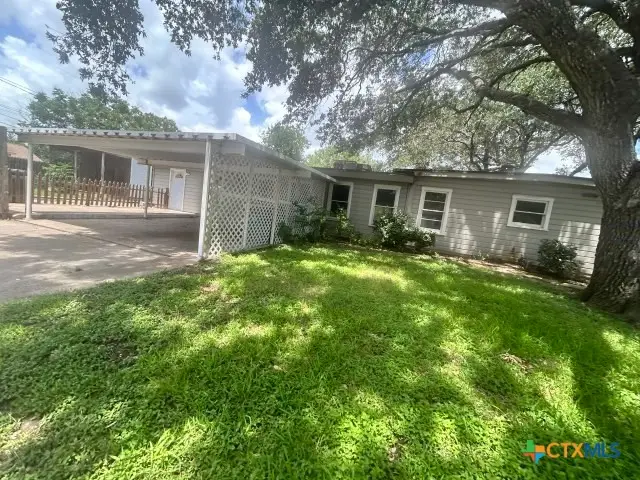 702 E Mesquite Lane, Victoria, TX 77901 - Image #3