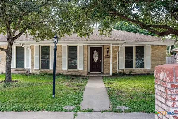1507 Plantation Road, Victoria, TX 77904