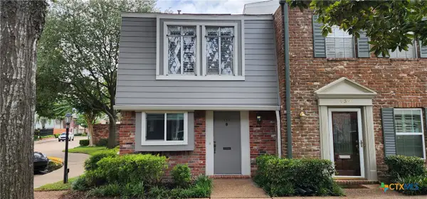 437 Bendwood Drive, Houston, TX 77024