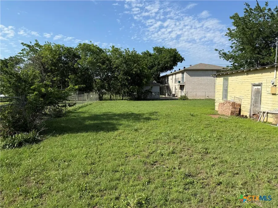 1403 S Wall Street, Belton, TX 76513 - Image #3