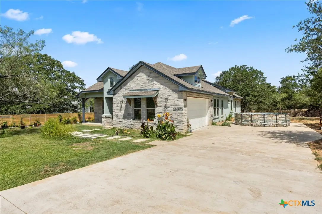 390 Riddle Road, Cedar Creek, TX 78612 - Image #1