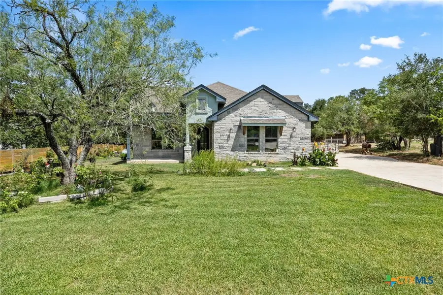 390 Riddle Road, Cedar Creek, TX 78612 - Image #2